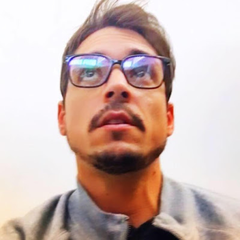 Meet your Posher, Carlos